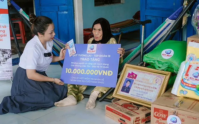 Biểu tượng hỗ trợ khách hàng VIP 24/7 kingbet86